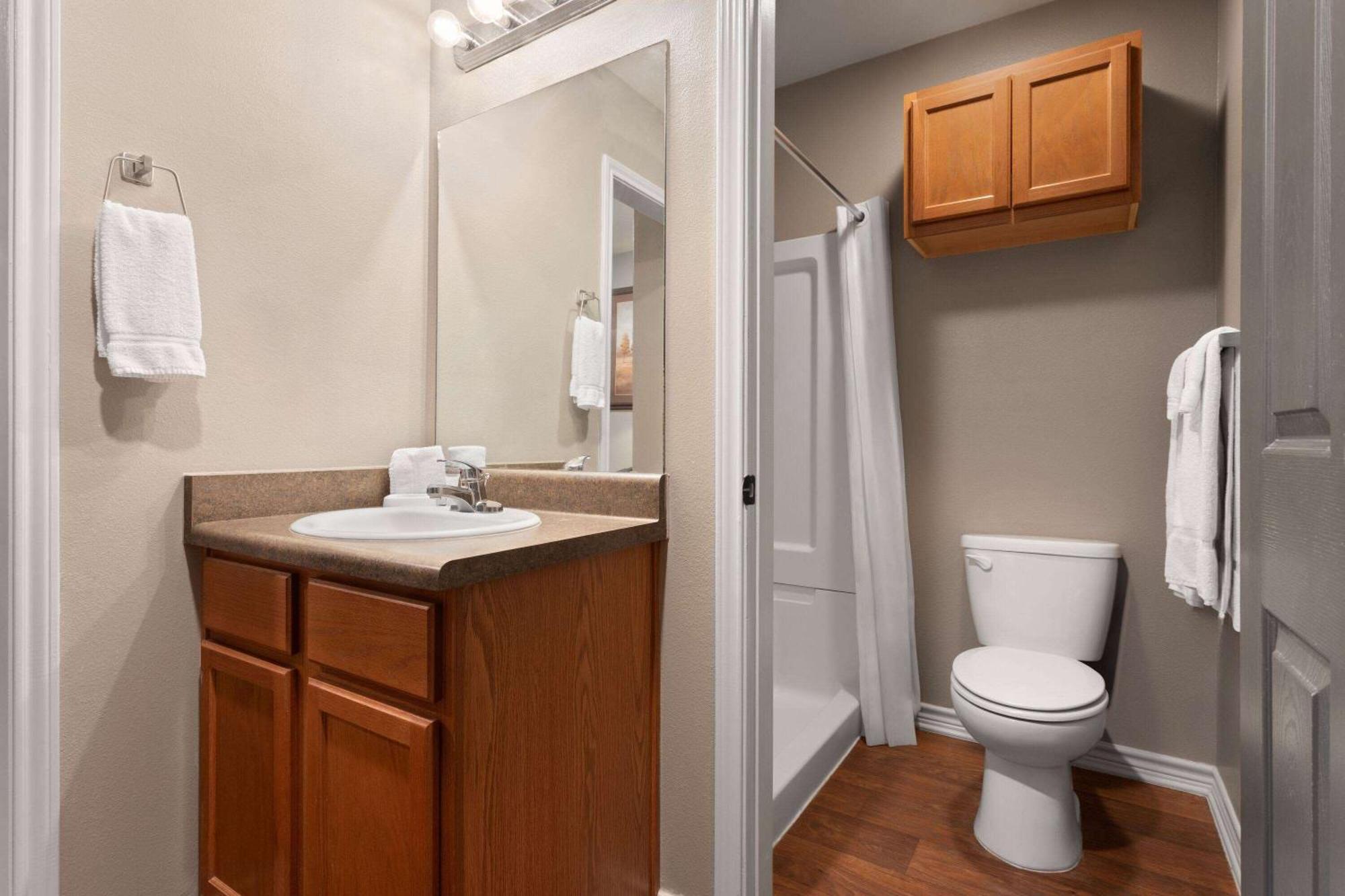 Eagle'S Den Suites Cotulla A Travelodge By Wyndham Ngoại thất bức ảnh