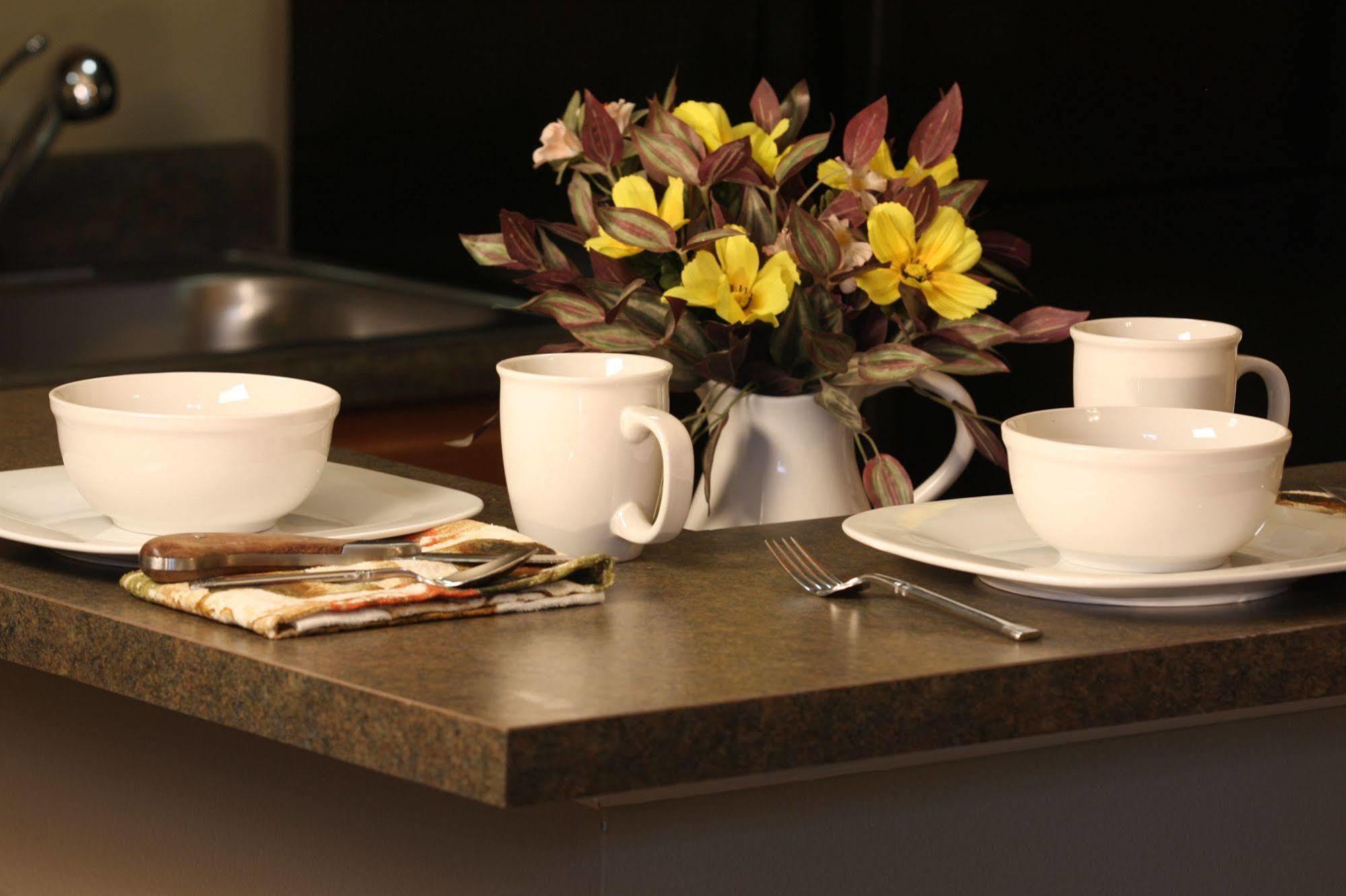 Eagle'S Den Suites Cotulla A Travelodge By Wyndham Ngoại thất bức ảnh